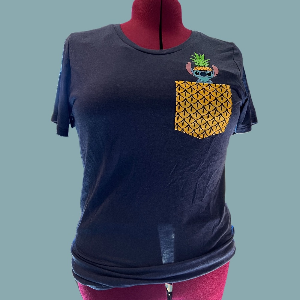 Lilo and Stitch Pocket T-shirt Disney BoxLunch NWT Size XL